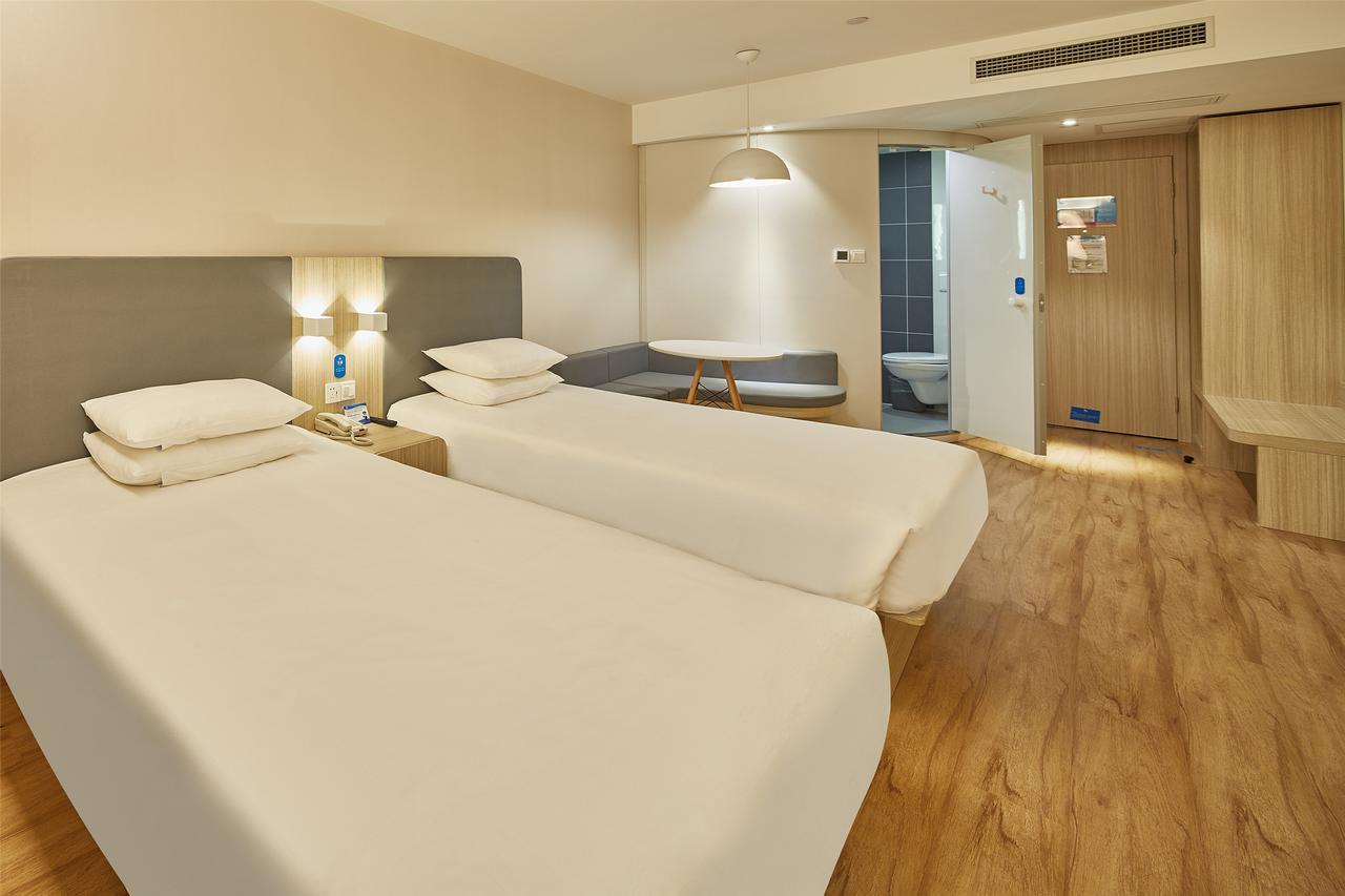 Hanting Hotel Shanghai Chunsha Jinhui Plaza Exterior foto