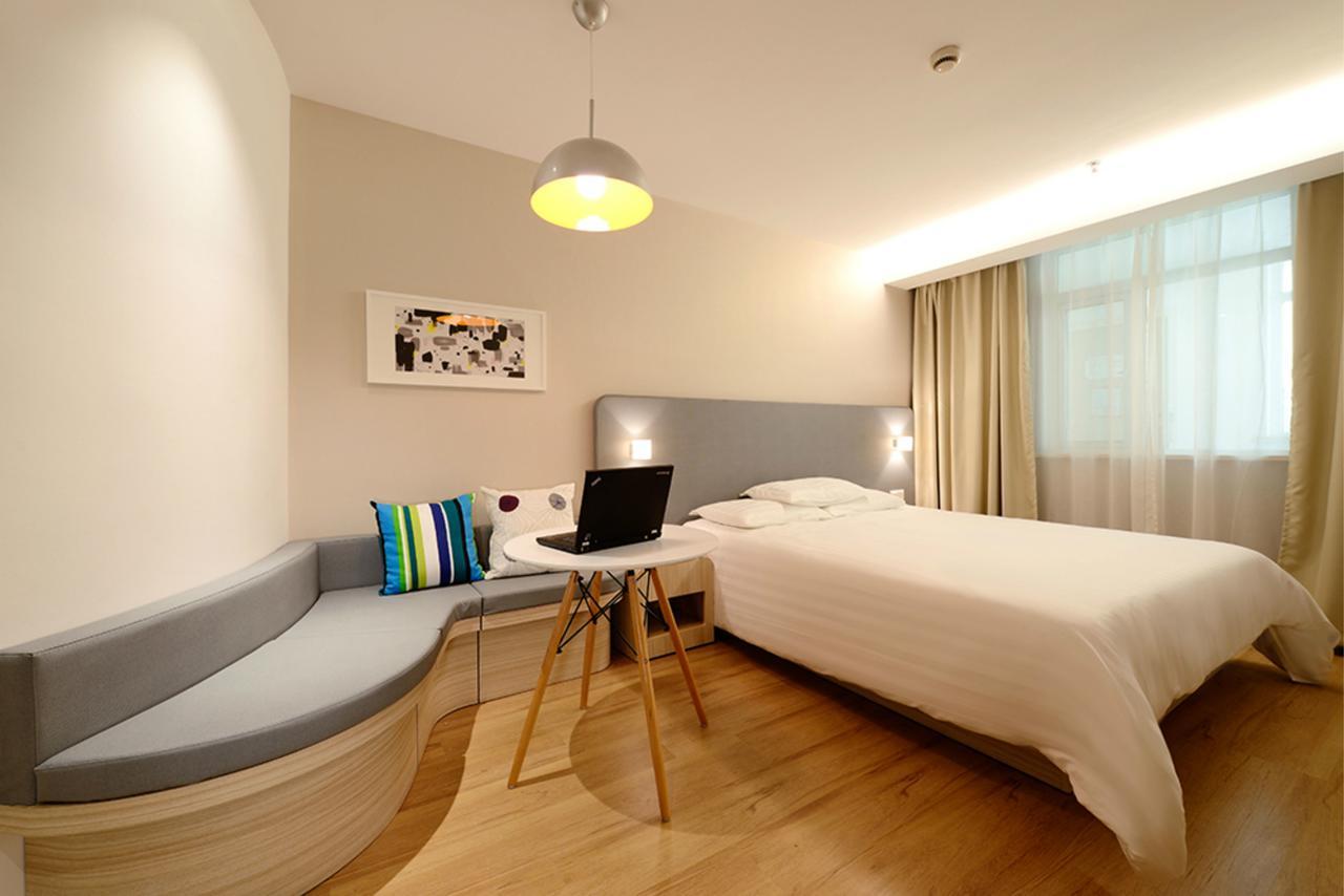 Hanting Hotel Shanghai Chunsha Jinhui Plaza Exterior foto