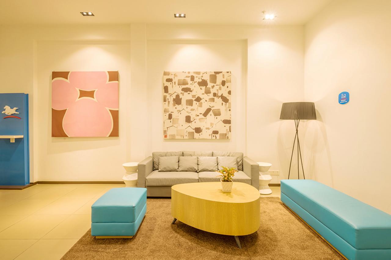 Hanting Hotel Shanghai Chunsha Jinhui Plaza Exterior foto